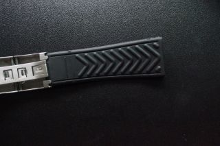 23.  5mm silicone Rubber black strap Watch band for Corum Bubble series 2