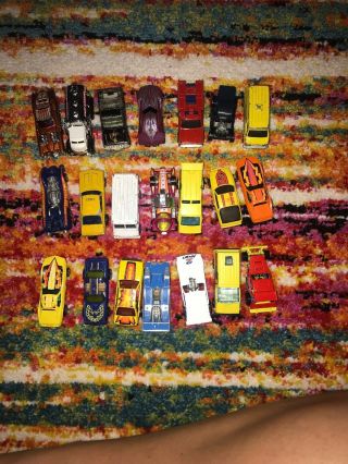 Hot Wheels 24 Car Collectors Case With 21 Cars 4