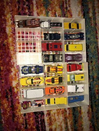 Hot Wheels 24 Car Collectors Case With 21 Cars 5