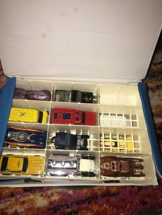 Hot Wheels 24 Car Collectors Case With 21 Cars 6