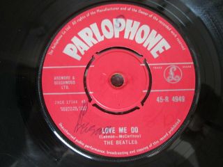The Beatles.  Love Me Do/ps I Love You.  Red Parlophone 45 - R4949.  Wol Vg - - Plays Well