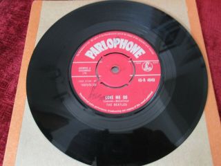 THE BEATLES.  LOVE ME DO/PS I LOVE YOU.  RED PARLOPHONE 45 - R4949.  WOL VG - - PLAYS WELL 2