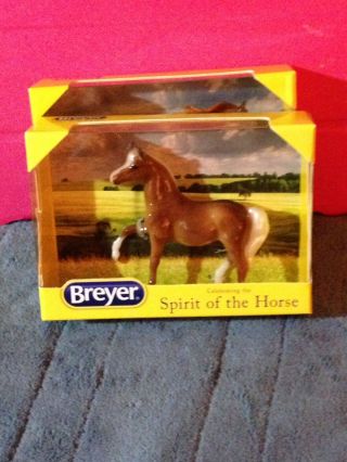 2019 Breyer Stablemate Collectors Club Fiero And Gwenevere