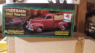 Ertl 1/24 Scale 1947 Studebaker Pick Up Truck Die Cast Car