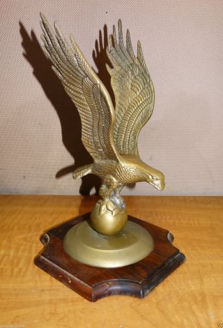 11957/ Vintage Brass Eagle Desk Sculpture Statue Judges Estate Office 12 "