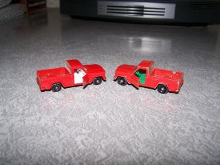2 Matchbox 71b Jeep Gladiator Pickups - 1 With Green Interior 1 With White Int