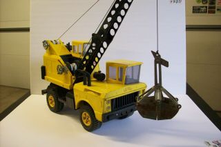 Vintage Tonka Mighty Crane,  Played With,  17 3/4 