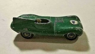 1960 MATCHBOX LESNEY D - TYPE JAGUAR 41 (GREEN) WIRE WHEELS RARE w/DRIVER IN CAR 2