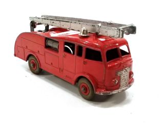 VTG Dinky Toy Meccano LTD Fire Engine 555 Diecast Made in England Grey Tires 3