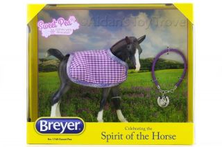 Breyer Sweet Pea - Traditional Horse Foal Amber,  Blanket,  Bracelet Nib 1749
