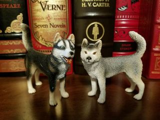Schleich Siberian Husky Retired Pair Male And Female 2007
