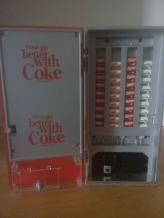 1996 RARE Vintage Coca Cola Die Cast Metal Vending Machine Musical Bank 3