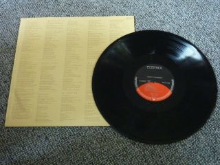 TRACY CHAPMAN - Self Titled - Lovely 1st Press LP,  Lyric Inner - EKT44 - EX/VG, 3