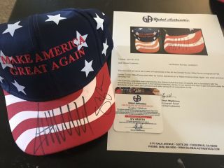 Donald Trump & Mike Pence Dual Signed 2016 Red Maga Hat Global Ga Loa $$$