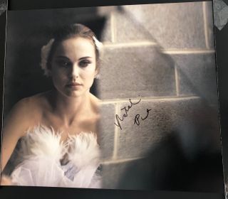Rare Natalie Portman Signed 16x20 Black Swan Oscar Beckett Letter