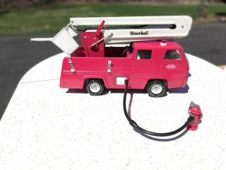 Tonka Snorkel Boom & Bucket Fire Truck w/ Fire Plug & Hoses to garden hose 2