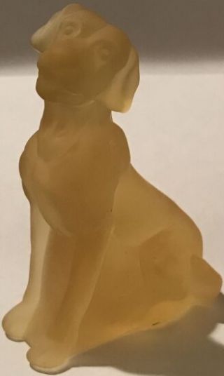 Mosser Glass Sitting Labrador Retriever Dog Figurine Honey Amber Satin Made Ohio