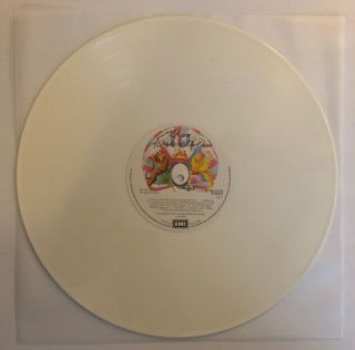Queen - A Night At The Opera - 1976 Limited Edition On White Vinyl Import (NM) 4