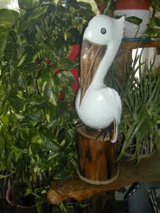 Indoor - Outdoor - Patio Solid Wood X - Large 22 " Tall White Pelican W/ Rope Accent