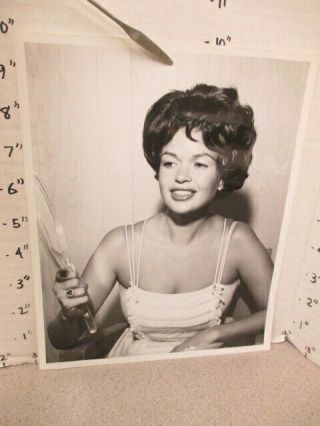 Max Factor Mirror 1950s Jayne Mansfield Dark Hair Makeup Museum Movie Photo 