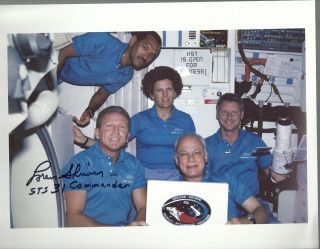 Autograph,  Hand Signed Sts - 31 Hubble Telescope Mission Astronaut: Loren Shriver