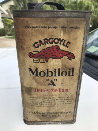 Gargoyle Mobiloil B Heavy Body Oil Can,  1 Gallon.  1920s 1930s
