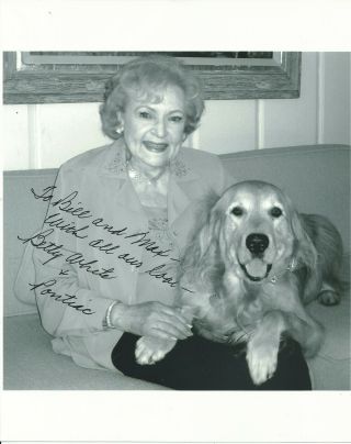 Betty White Hand Signed Autographed Photo With Dog
