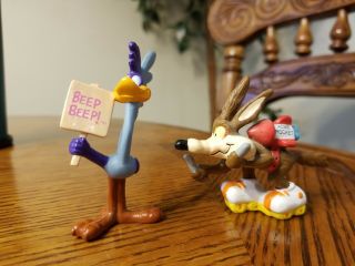 Vintage Wile E.  Coyote And Road Runner Applause Figurines Looney Tunes