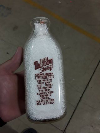 Med - O - Bloom Dairy Kokomo,  Indiana 1 Quart Milk Bottle Red Pyro Frosty Glass