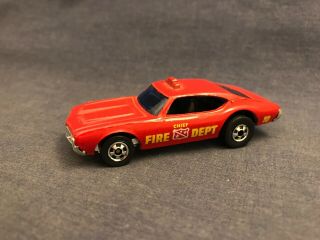 1969 Hot Wheels Chief Fire Dept 10 Red Car Blue Tinted Windows Blue Light