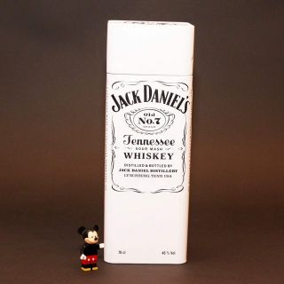 150th Year Jack Daniels Tennessee Whisky Metal Tin White Box 700 Ml (no Bottle)
