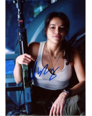 Michelle Rodriguez In Avatar Signed 8x10 Photo