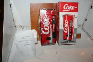 Vintage 1989 Nos Coca Cola Vending Machine Am/fm Portable Radio Rare Coke