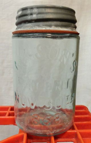 Light Green Port Fruit Jar - Masons Patent Nov.  30th,  1858 Wierd On Bottom