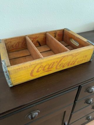 Vintage Coca - Cola Wooden Crate Mfg Co.  16 Oz Bottles Yellow