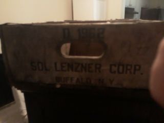 Vintage Wooden Soda Crate/ Wood BoxQUEEN - O SPARKLING BEVERAGES.  Buffalo NY 3