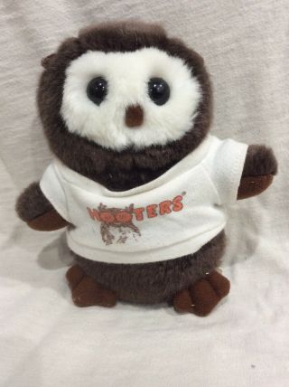 Hootie Official Hooters Mascot Stuffed Owl Plush In Hooters Tee Advertising