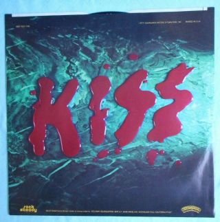 KISS LP Love Gun With inserts GUN etc.  Casablanca NBLP - 7057 6