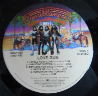 KISS LP Love Gun With inserts GUN etc.  Casablanca NBLP - 7057 7