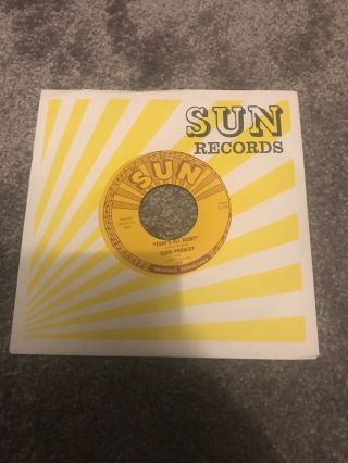 Ultra Rare Elvis Presley Sun Record 45 That’s All Right - Blue Moon Of Kentucky