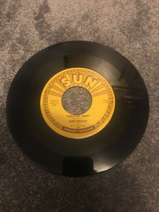 ultra rare ELVIS PRESLEY Sun record 45 That’s All Right - blue moon of Kentucky 3
