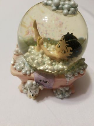 Betty Boop Snow Globe Figurine Bubble Bath With Puppy By Westland Giftware 1999