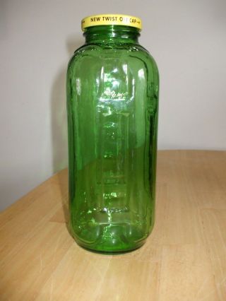 Vintage Green Glass Water Juice Bottle Jar With Lid 40 Ounces (d86)