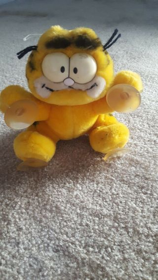 Vintage 1981 Garfield Attack Cat 7” Plush Suction Cup Car Window Clinger
