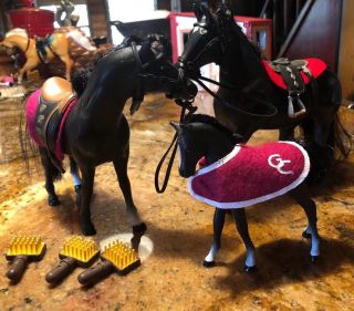 Grand Champions Black Stallion Mare And Foal Blankets Saddles Bridles &.  Brushes