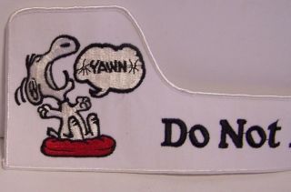 Snoopy Patch Yawn Doghouse Night Cap Candle Peanuts Do Not Disturb White Red 2