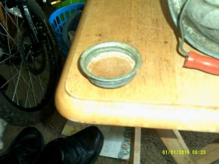 Vintage Galvanized Metal 1 Gallon Gas Can 8