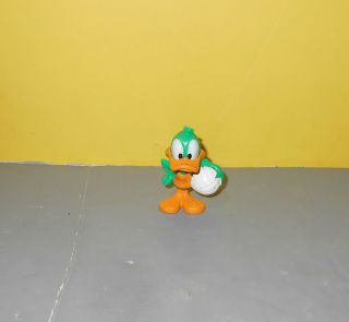 1997 Plucky Duck Volleyball Tiny Toons Adventure Pvc Figure Cake Topper Warner
