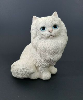 Vintage Global Art Harvey Knox Kingdom White Persian Cat Ceramic Figurine