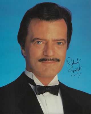 Robert Goulet Signed 8x10 Photograph Singer And Actor